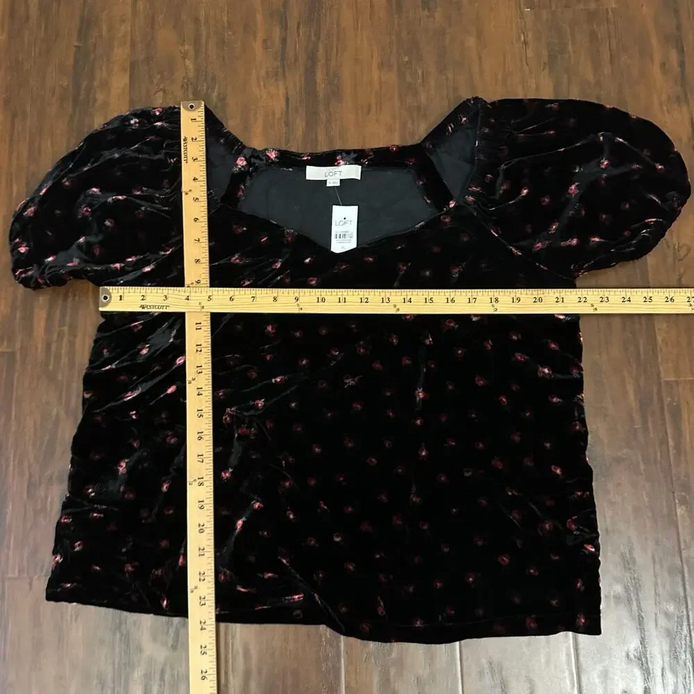 LOFT Blouse Black Ditsy Floral Velvet Short Puff Sleeve Sweetheart NWT